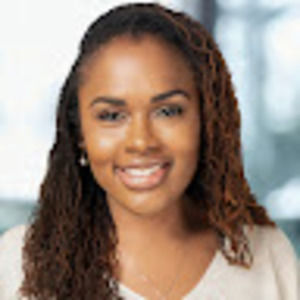 Meet your Posher, Safiya